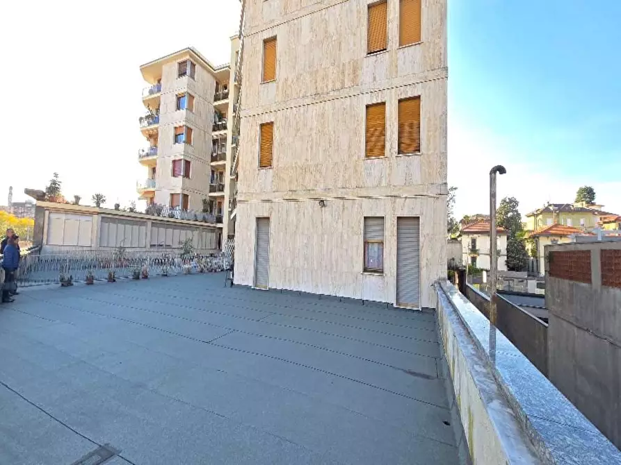 Immagine 10 di Appartamento in vendita  in Via Carcano 2 a Varese