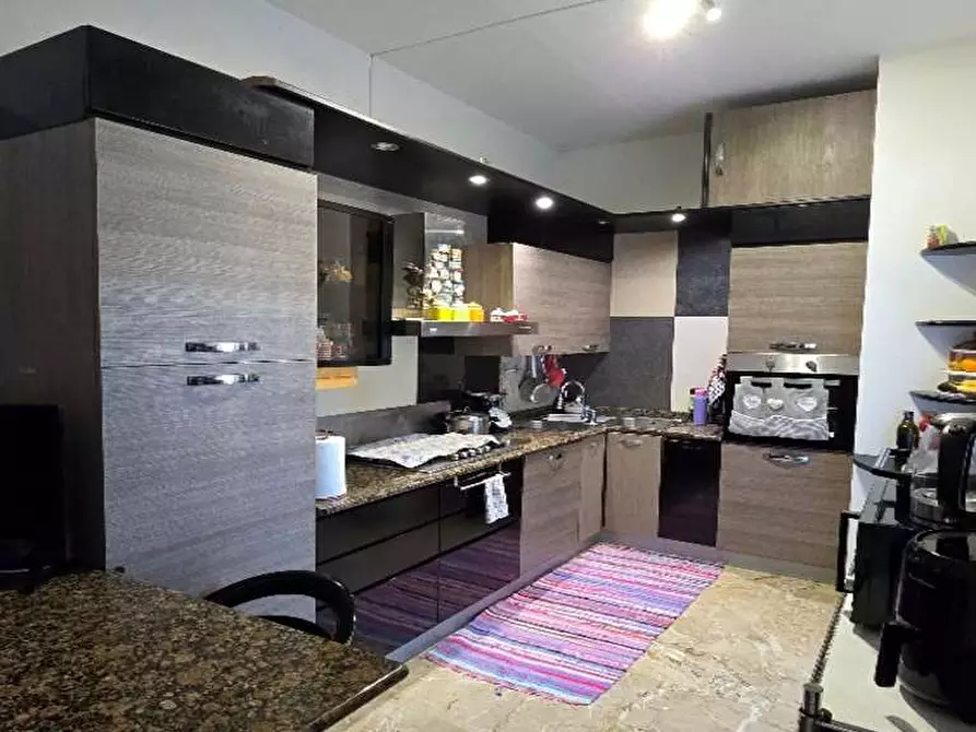 Immagine 15 di Appartamento in vendita  in Via Carcano 2 a Varese