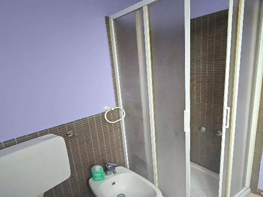 Immagine 15 di Appartamento in vendita  in V.le borri 70 a Varese