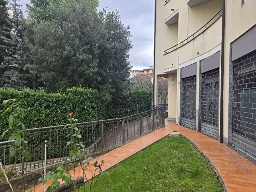 Immagine 4 di Appartamento in vendita  in V.le borri 70 a Varese