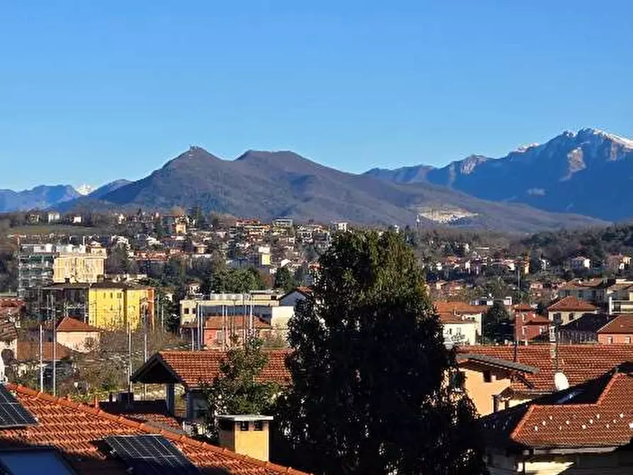 Immagine 8 di Appartamento in vendita  in via maspero 10 a Varese