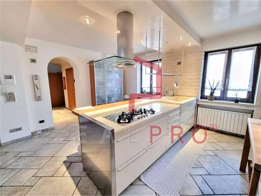 Immagine 8 di Porzione di casa in vendita  in Via Rencio  a Bolzano