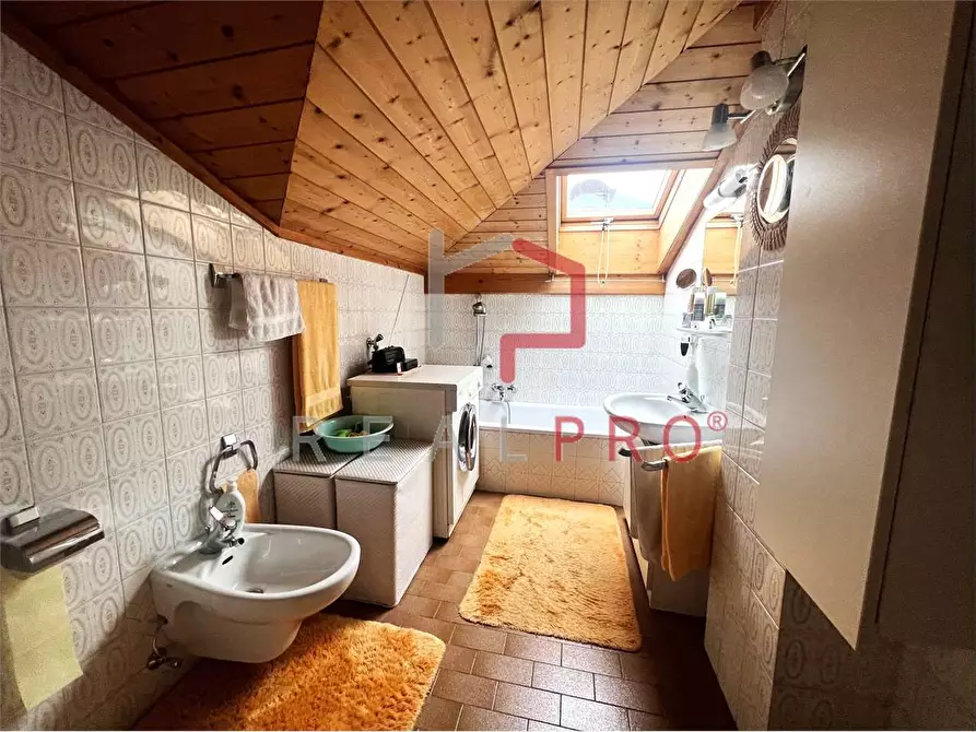 Immagine 5 di Quadrilocale in vendita  in Via Laurin  a Lana .Lana.