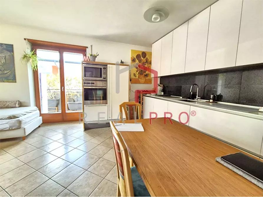 Immagine 3 di Bilocale in vendita  in Via Claudia Augusta  a Bolzano