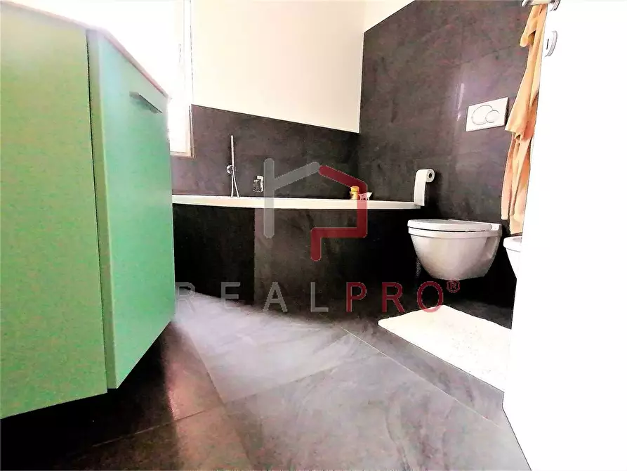 Immagine 14 di Quadrilocale in vendita  in Via Sassari  a Bolzano