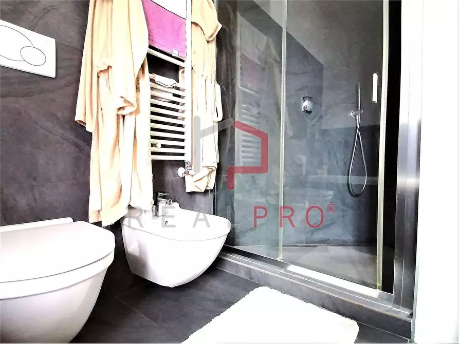 Immagine 16 di Quadrilocale in vendita  in Via Sassari  a Bolzano