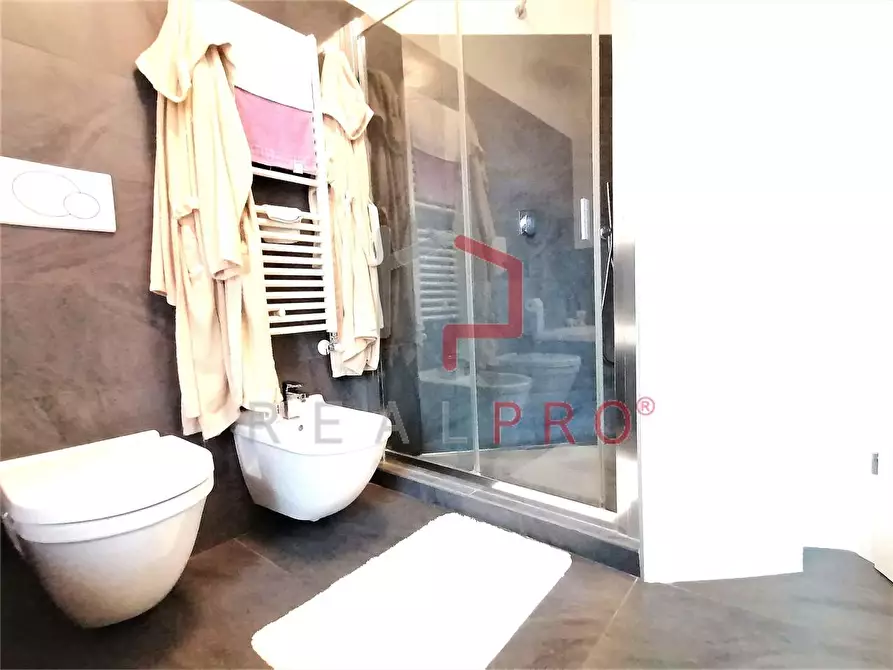 Immagine 18 di Quadrilocale in vendita  in Via Sassari  a Bolzano