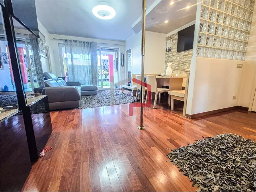 Immagine 2 di Quadrilocale in vendita  in via Resia  a Bolzano