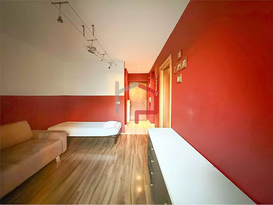 Immagine 5 di Bilocale in vendita  in Via Bottai a Bolzano