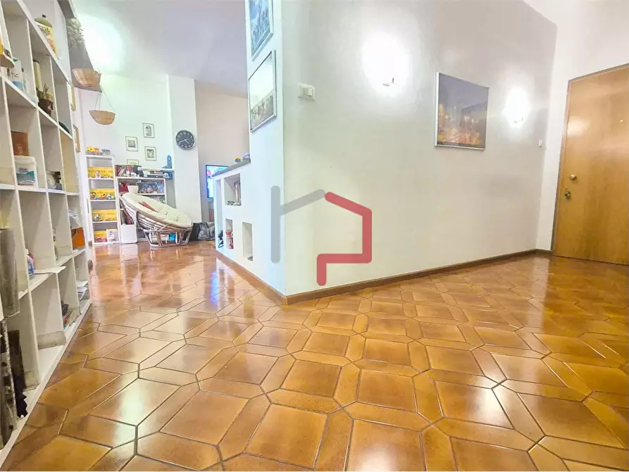 Immagine 9 di Quadrilocale in vendita  in via Roma  a Bolzano