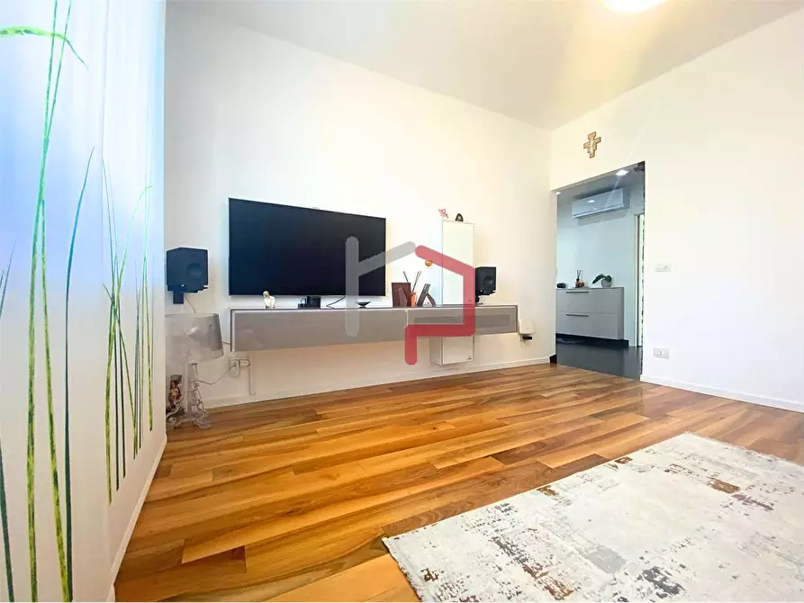 Immagine 5 di Quadrilocale in vendita  in via Bari a Bolzano