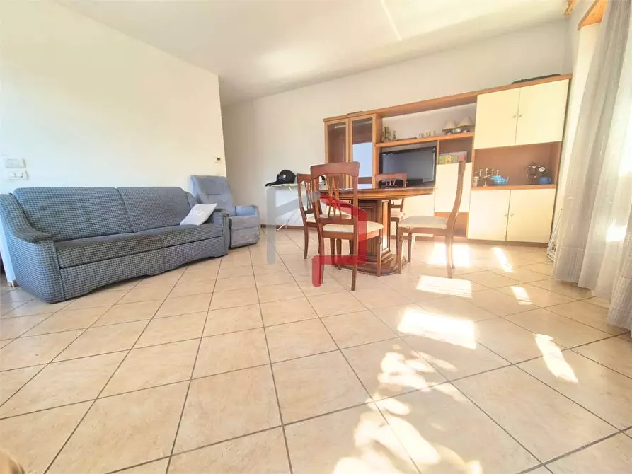 Immagine 3 di Trilocale in vendita  in Viale Puccini  a Bolzano