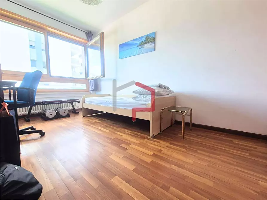 Immagine 7 di Trilocale in vendita  in Viale Puccini  a Bolzano