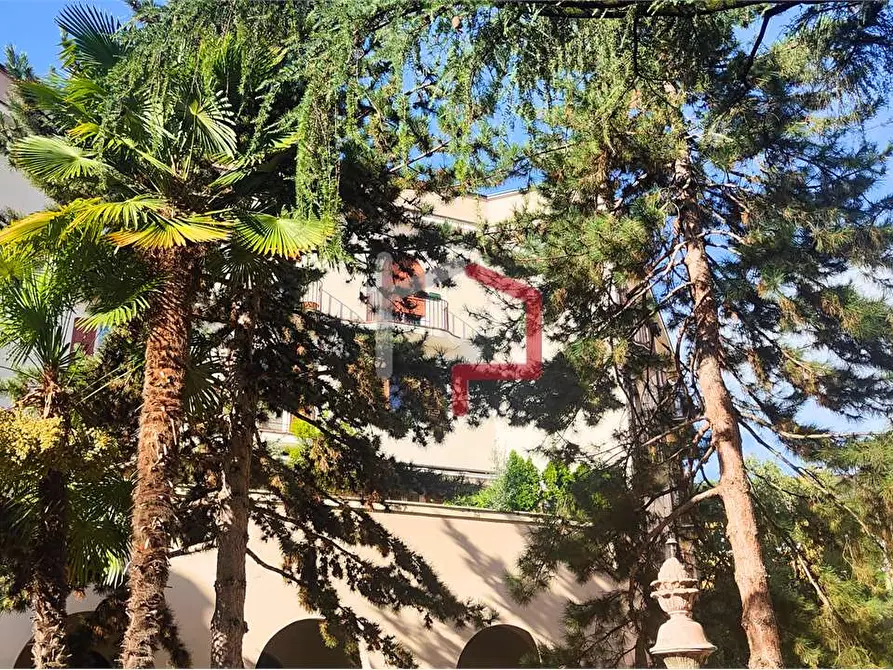 Immagine 13 di Trilocale in vendita  in Piazza Vittoria 14/B a Bolzano