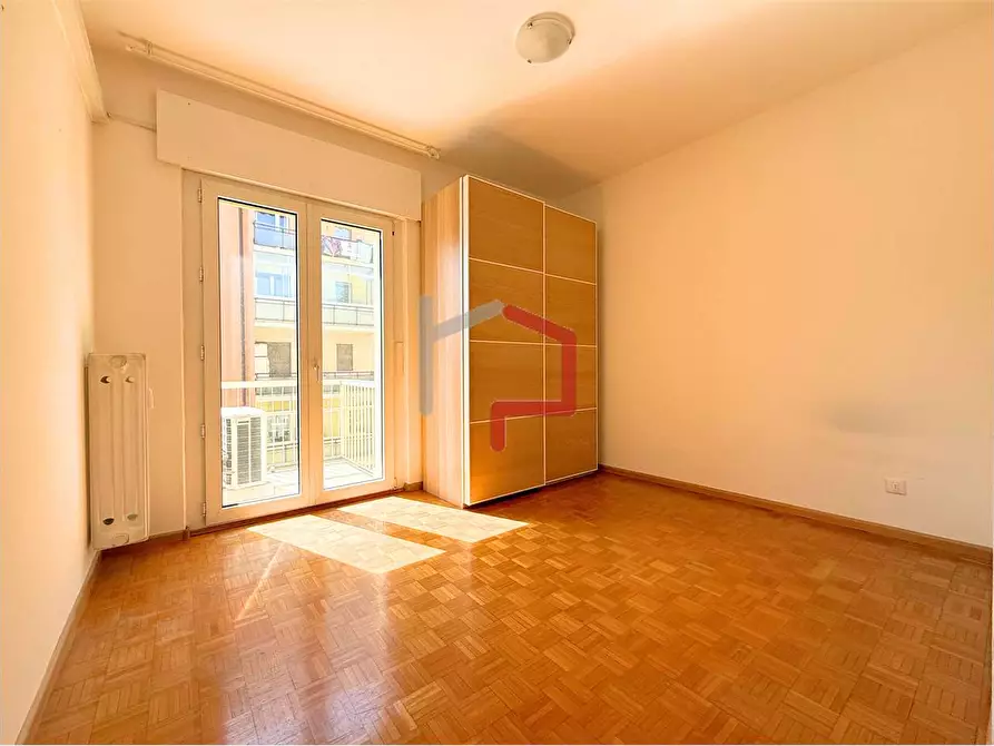 Immagine 21 di Quadrilocale in vendita  in Via Gaismair a Bolzano