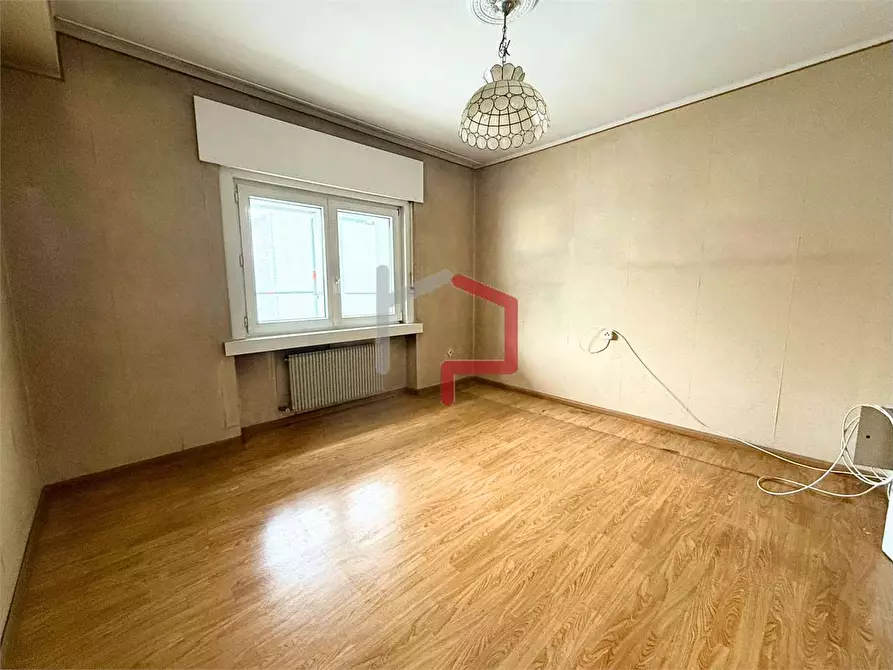 Immagine 12 di Quadrilocale in vendita  in Via Mendola  a Bolzano