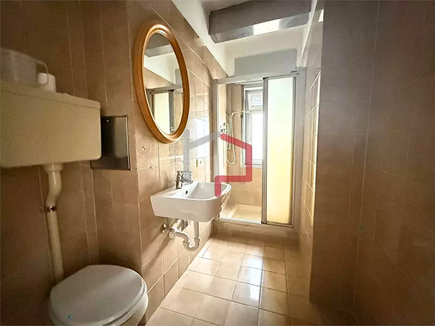 Immagine 13 di Quadrilocale in vendita  in Via Mendola  a Bolzano