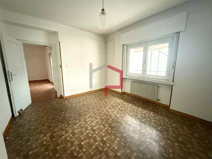 Immagine 6 di Quadrilocale in vendita  in Via Mendola  a Bolzano