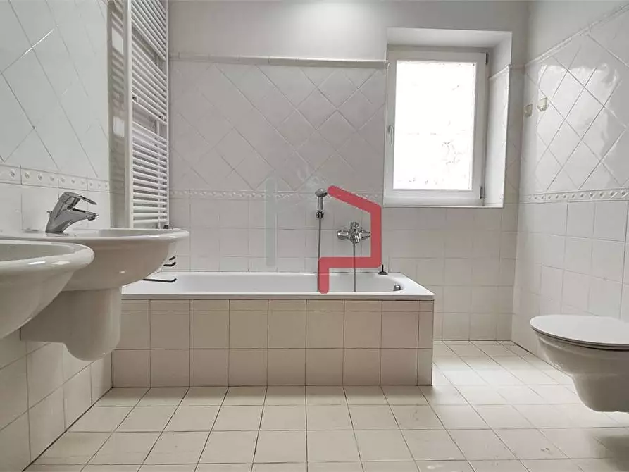 Immagine 17 di Quadrilocale in vendita  in via Castellano 135 a Bressanone .Brixen.