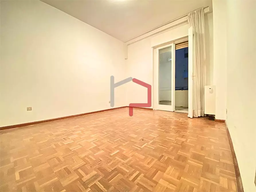 Immagine 5 di Trilocale in vendita  in Via Fucine  a Bolzano