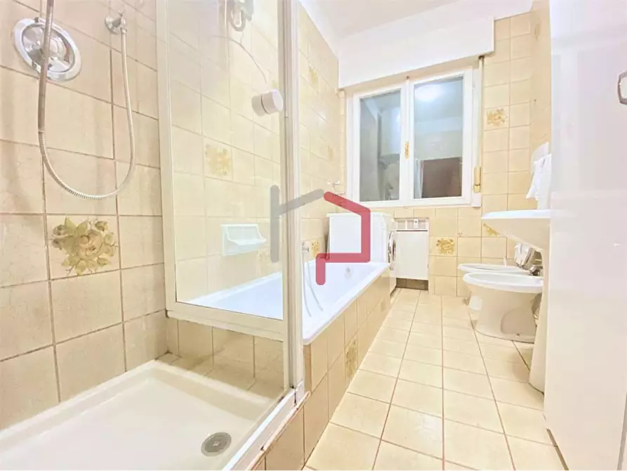 Immagine 8 di Trilocale in vendita  in Via Fucine  a Bolzano