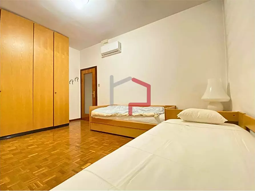 Immagine 6 di Trilocale in vendita  in Via Fucine  a Bolzano