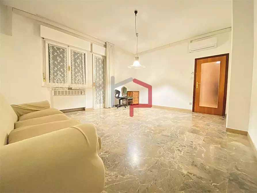 Immagine 2 di Trilocale in vendita  in Via Fucine  a Bolzano