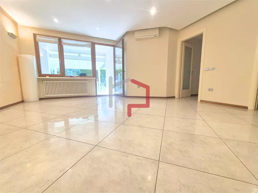 Immagine 7 di Quadrilocale in vendita  in Via Puccini 50 a Bolzano