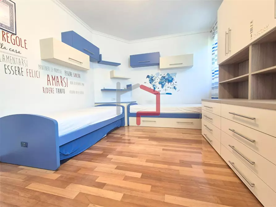 Immagine 15 di Quadrilocale in vendita  in Via Puccini 50 a Bolzano