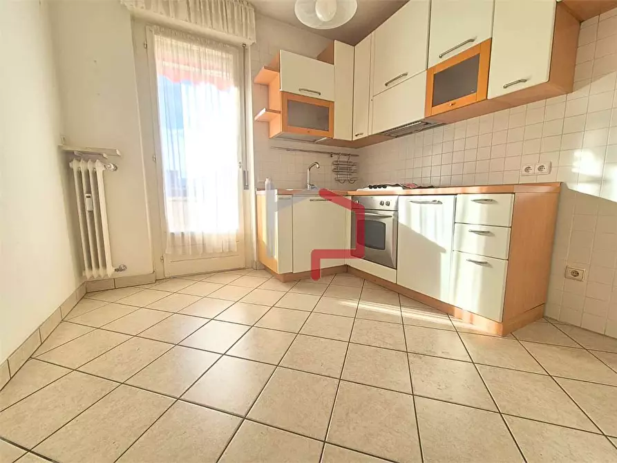 Immagine 3 di Quadrilocale in vendita  in via Capri 44 a Bolzano