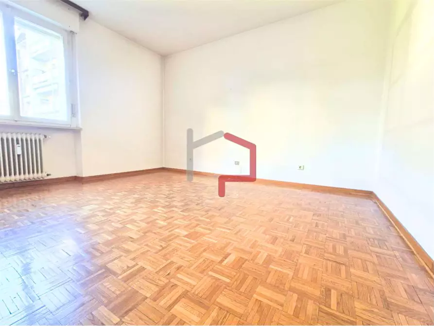 Immagine 7 di Quadrilocale in vendita  in via Capri 44 a Bolzano