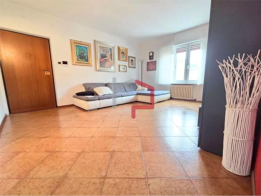 Immagine 3 di Quadrilocale in vendita  in Viale Venezia  a Bolzano