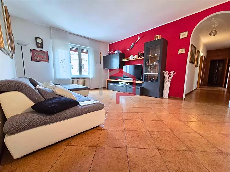 Immagine 2 di Quadrilocale in vendita  in Viale Venezia  a Bolzano