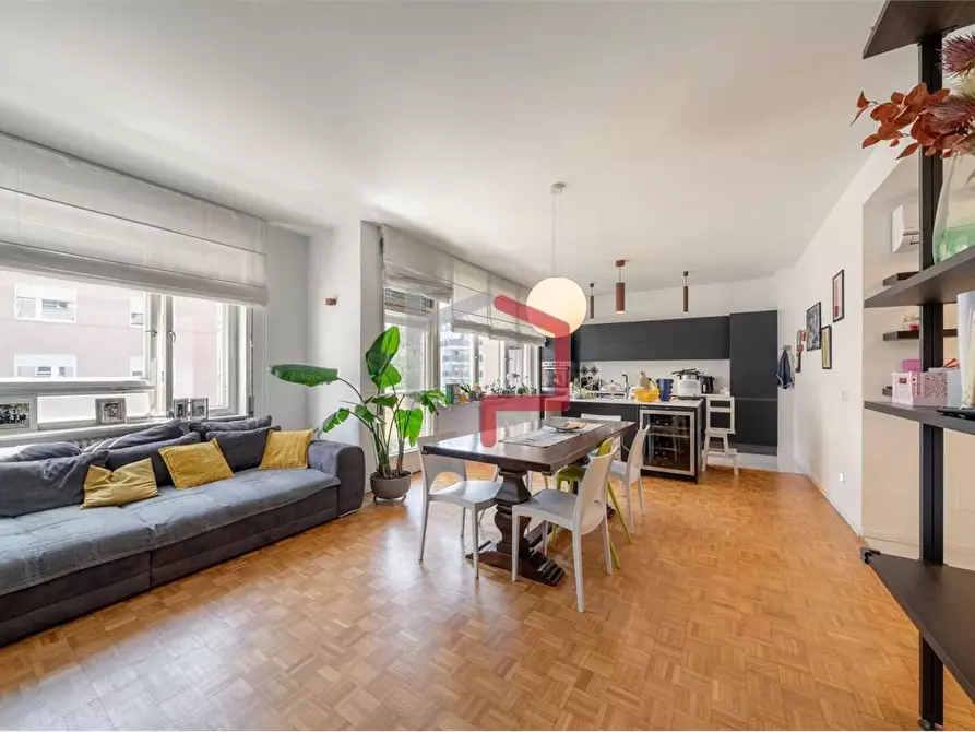 Immagine 1 di Quadrilocale in vendita  in via Orazio  a Bolzano