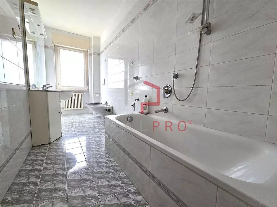 Immagine 8 di Quadrilocale in vendita  in Via Visitazione a Bolzano