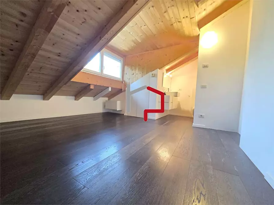 Immagine 15 di Quadrilocale in vendita  in Via Manci a Bolzano