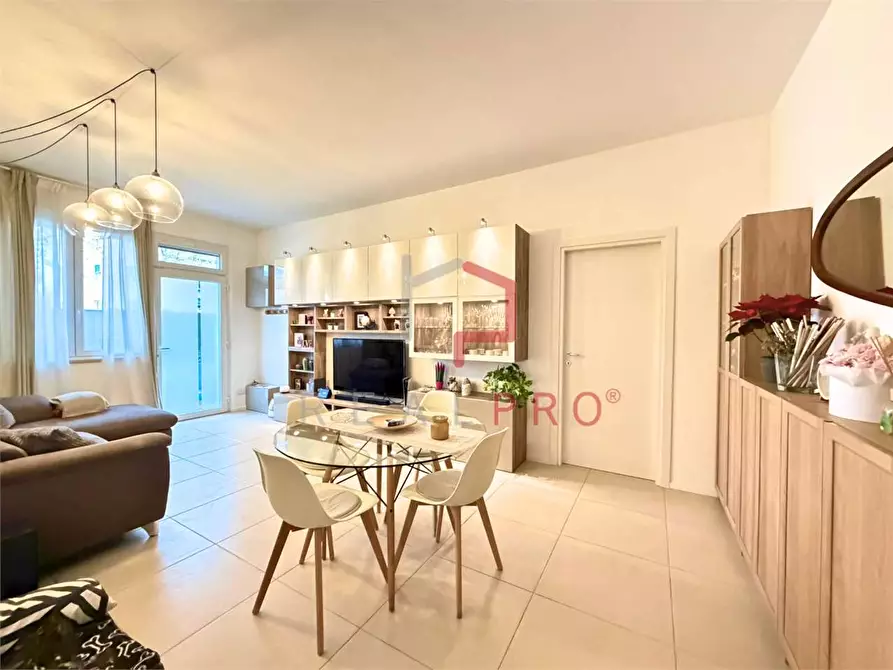 Immagine 3 di Trilocale in vendita  in Via C. Augusta  a Bolzano