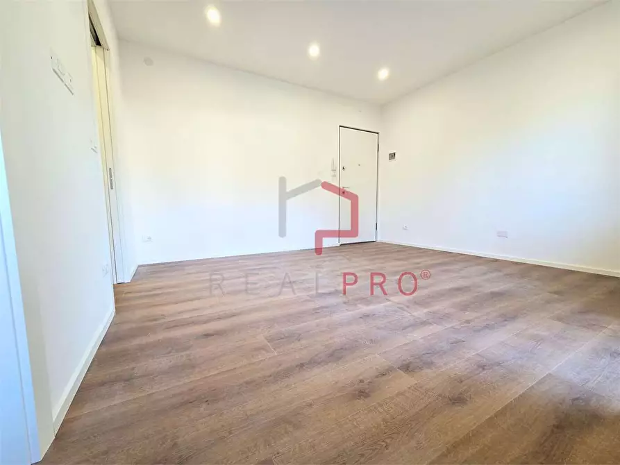 Immagine 4 di Monolocale in vendita  in Via Fago  a Bolzano