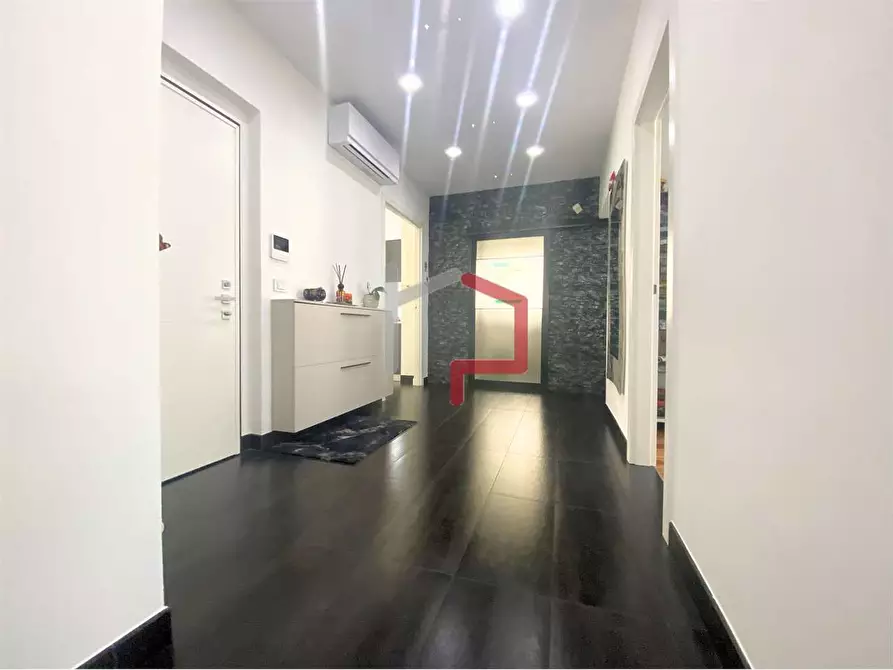 Immagine 12 di Quadrilocale in vendita  in via Bari  a Bolzano