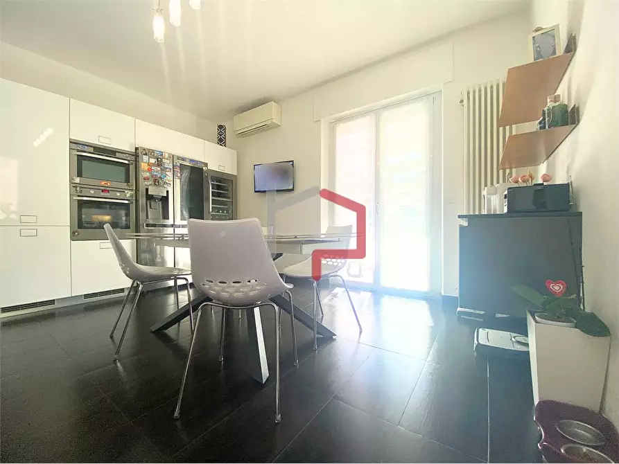 Immagine 3 di Quadrilocale in vendita  in via Bari  a Bolzano