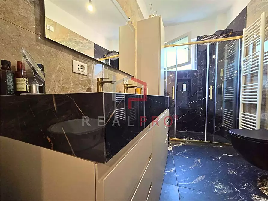 Immagine 8 di Quadrilocale in vendita  in via Visitazione  a Bolzano