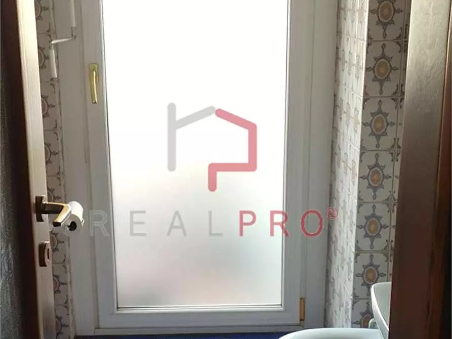 Immagine 9 di Quadrilocale in vendita  in via Alessandria  a Bolzano