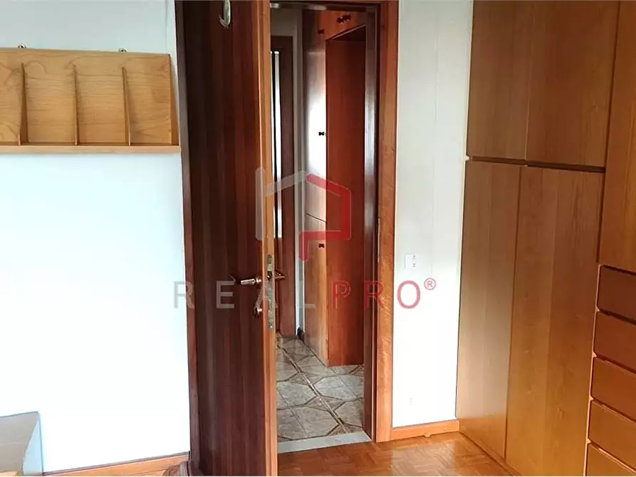 Immagine 11 di Quadrilocale in vendita  in via Alessandria  a Bolzano