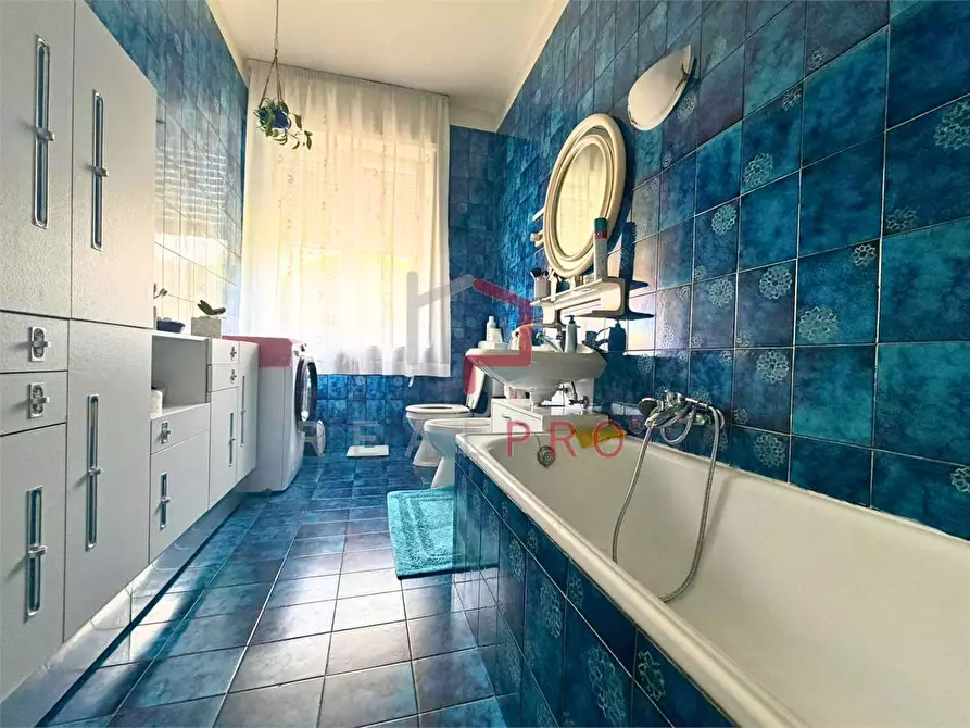 Immagine 11 di Quadrilocale in vendita  in via Parma  a Bolzano