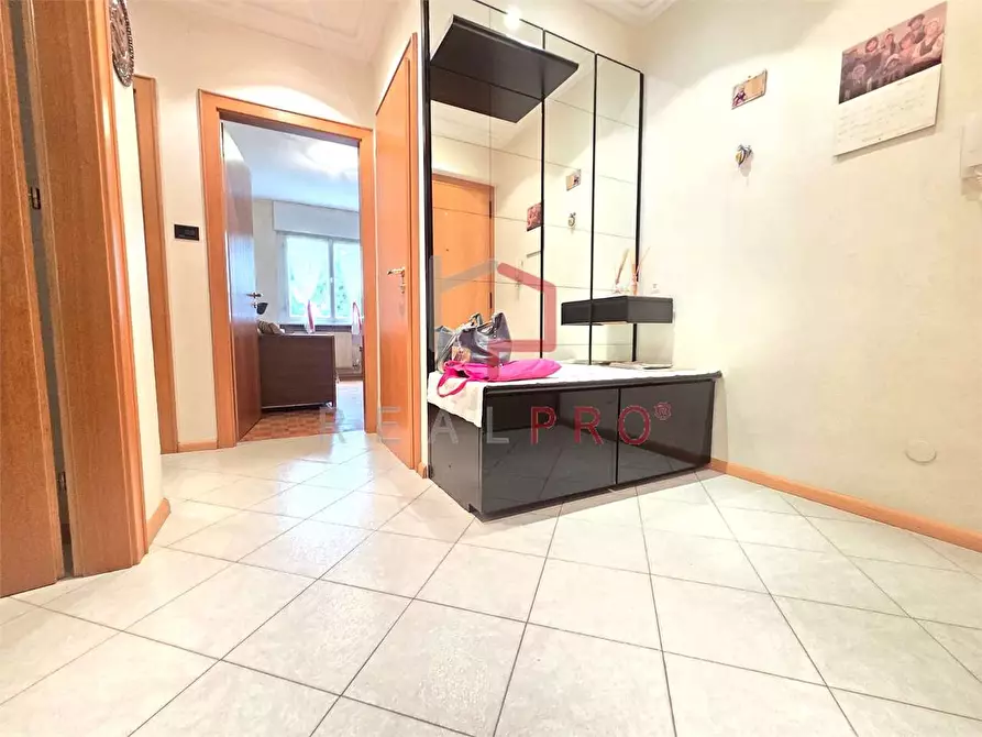 Immagine 8 di Trilocale in vendita  in Via Maso della Pieve  a Bolzano