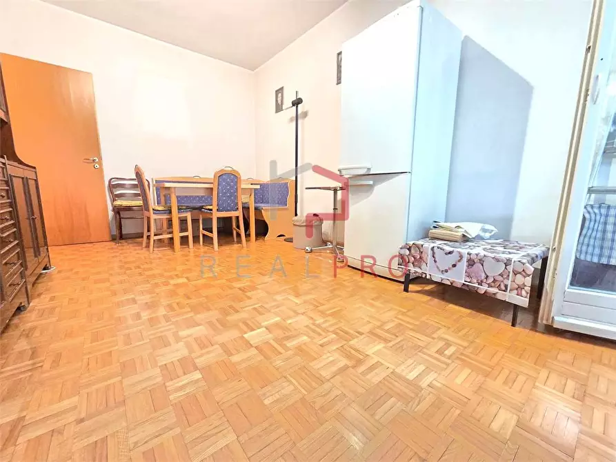 Immagine 3 di Trilocale in vendita  in Via Maso della Pieve  a Bolzano
