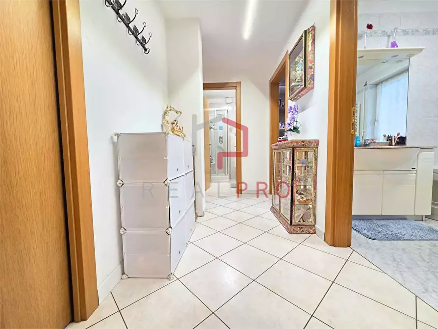 Immagine 9 di Quadrilocale in vendita  in Via Positano a Bolzano