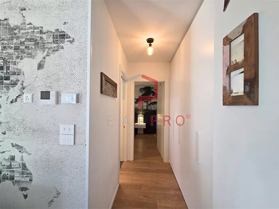 Immagine 11 di Bilocale in vendita  in Via Giulini  a Bolzano
