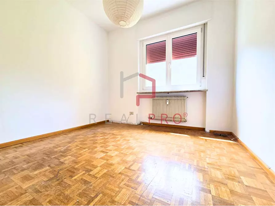 Immagine 6 di Quadrilocale in vendita  in Via Brennero  a Bolzano