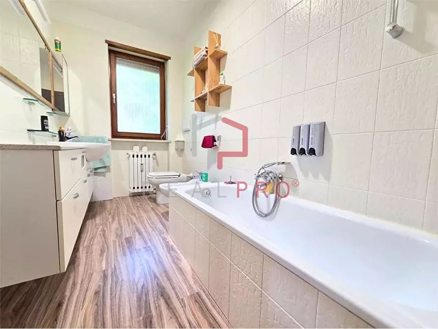 Immagine 12 di Quadrilocale in vendita  in via Aldo Moro  a Laives .Leifers.